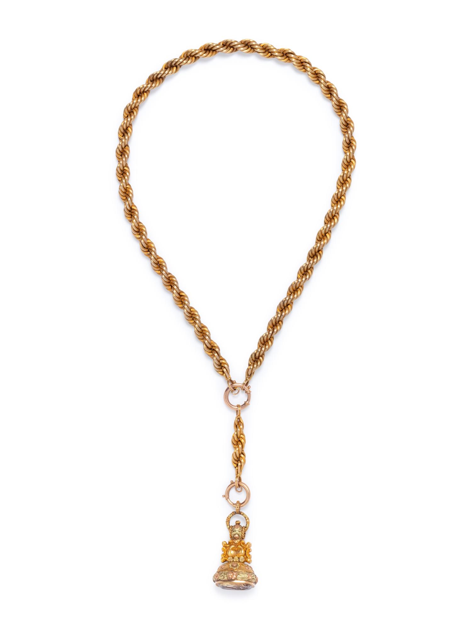 YELLOW GOLD INTAGLIO FOB AND CHAIN
