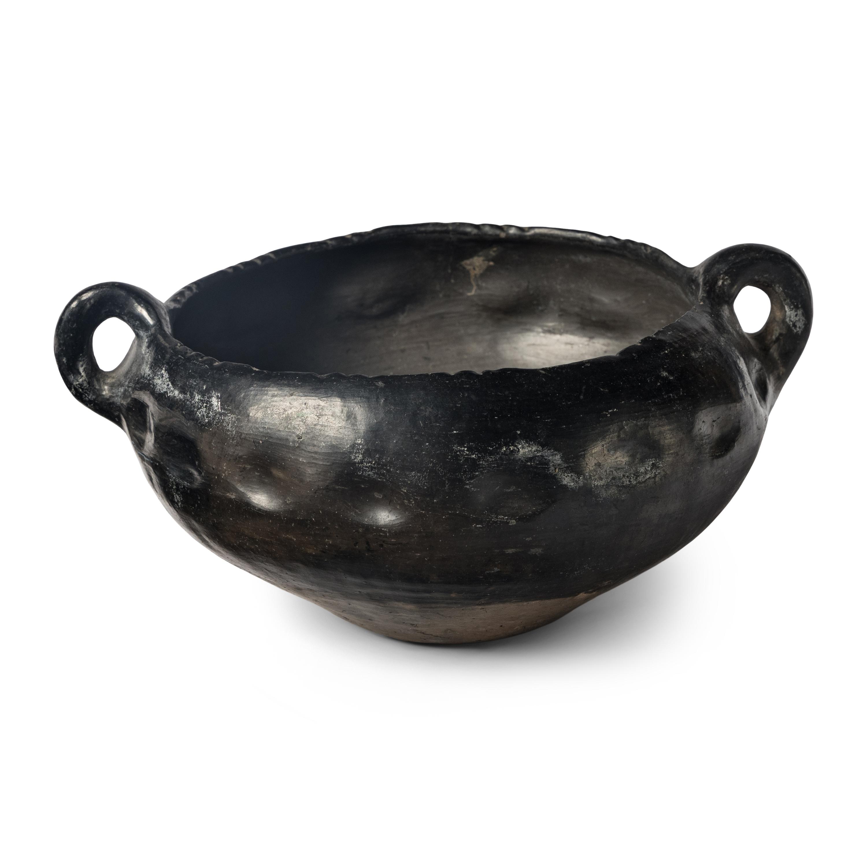 Sara Fina Tafoya, Attributed (Santa Clara, 1863-1949) — Backware Handled Pottery Bowl