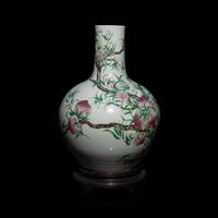 A Large Chinese Famille Rose Porcelain 'Nine Peaches' Tianqiuping Vase, Late Qing Dynasty — 清晚期 粉彩九桃大天球瓶