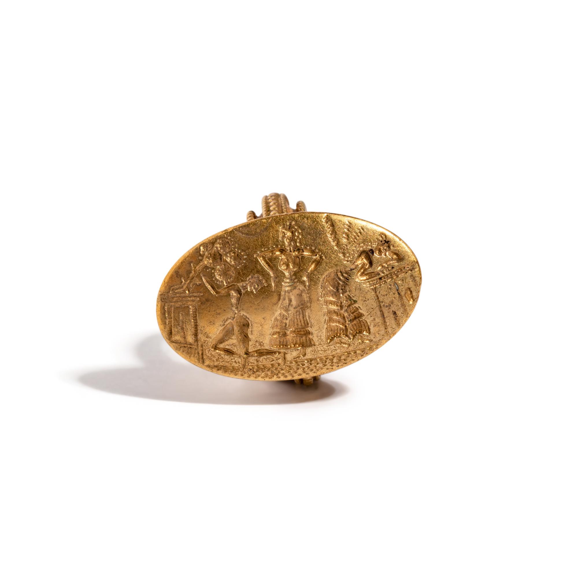 A Mycenaean-Style Gold Finger Ring