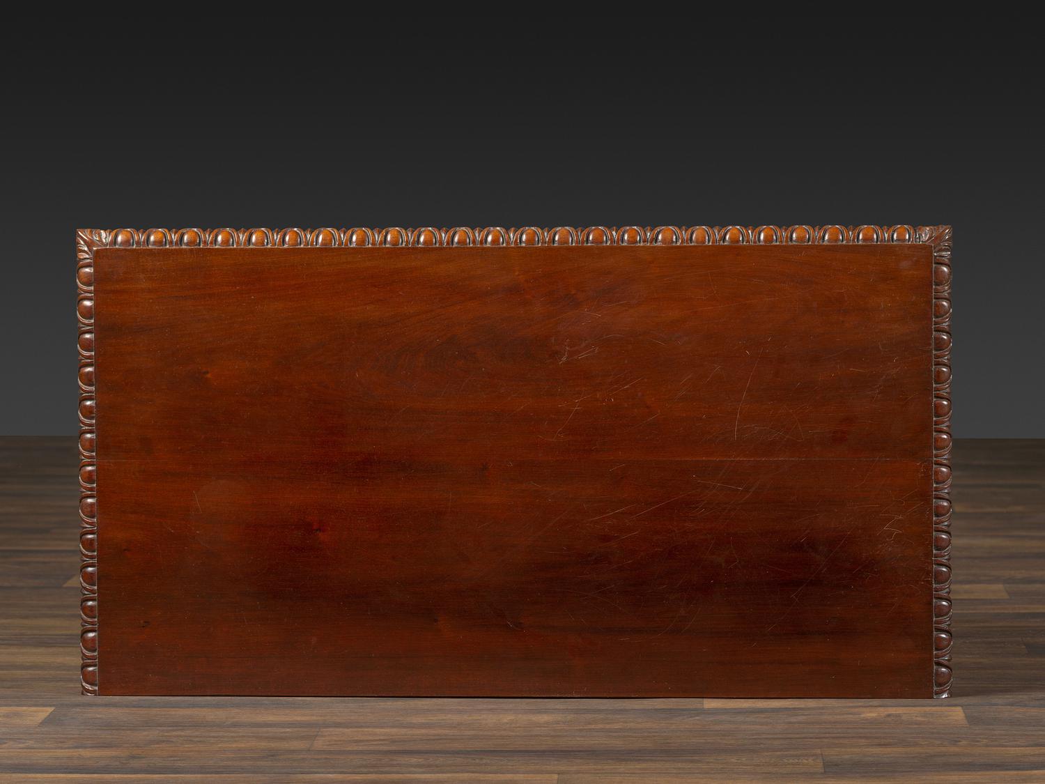 A Chippendale Style Shell-Carved Mahogany Dressing Table