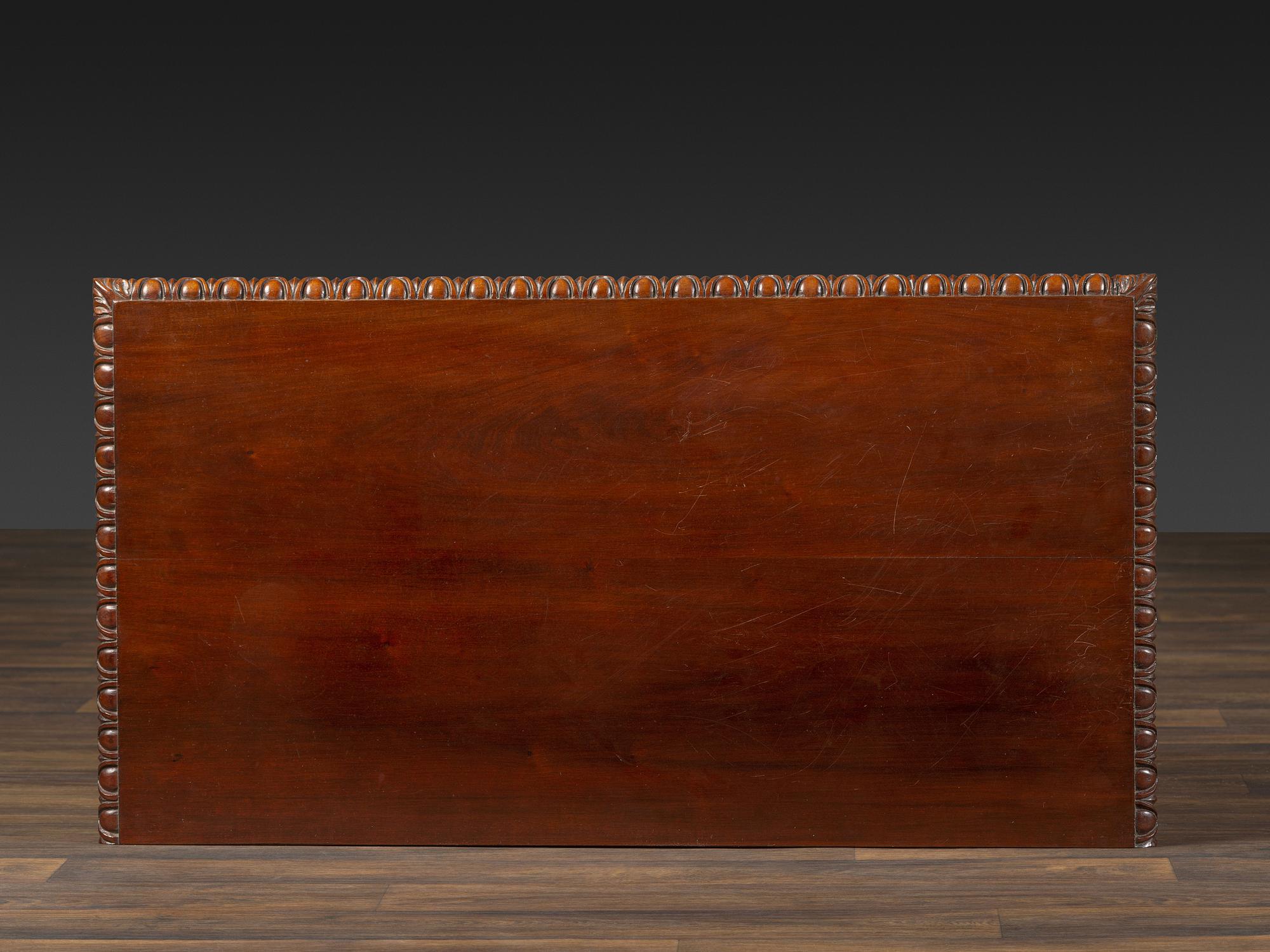 A Chippendale Style Shell-Carved Mahogany Dressing Table