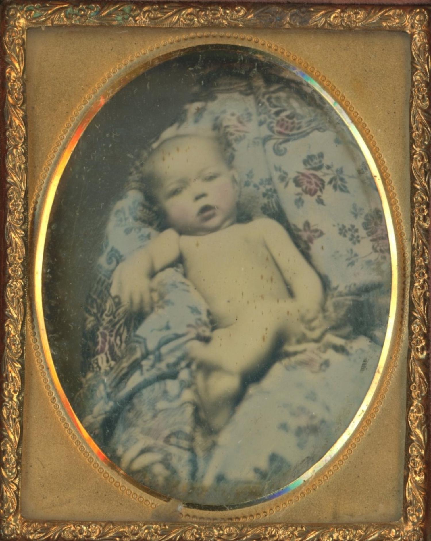 [Daguerreotype] Naked Baby and Blue Boy