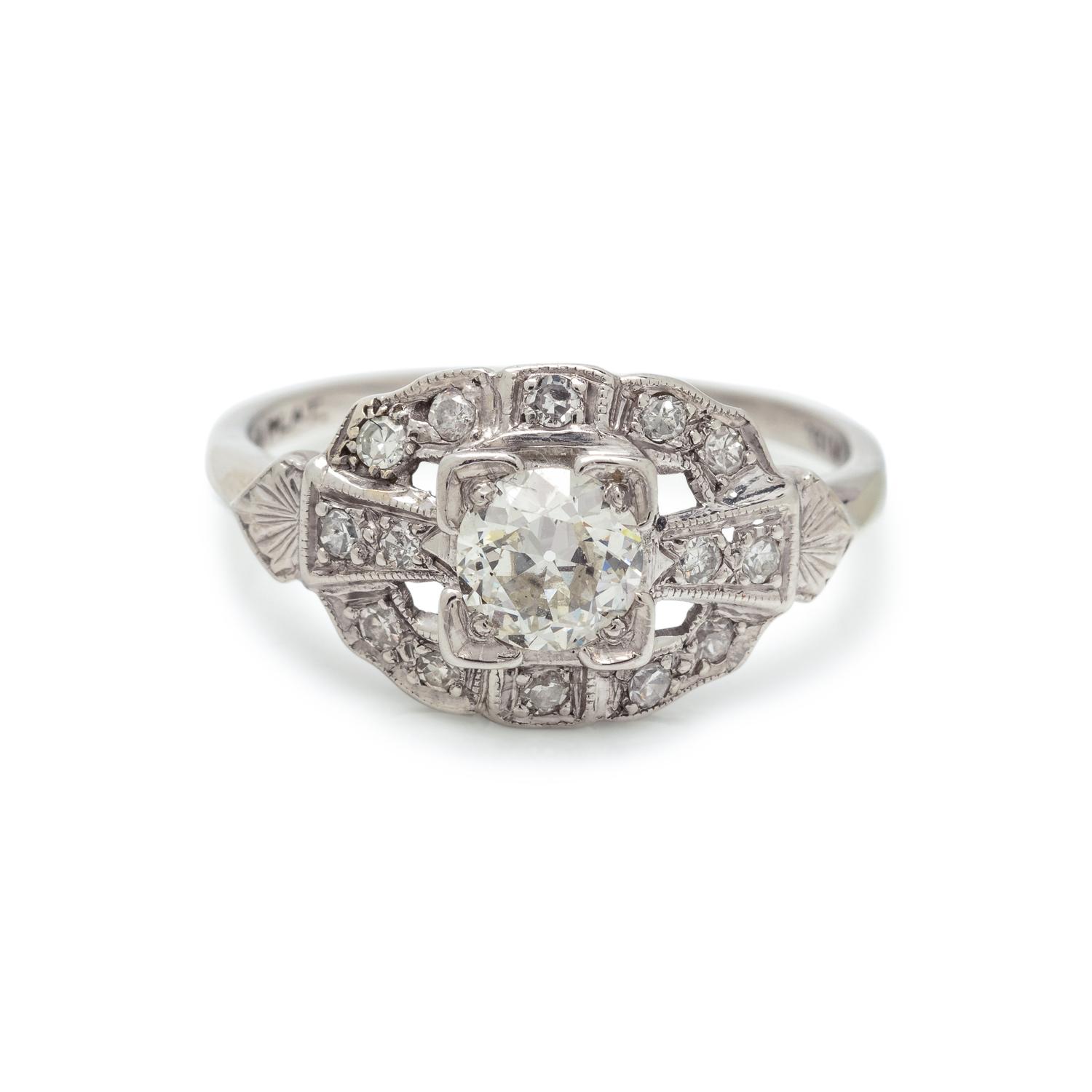 DIAMOND RING