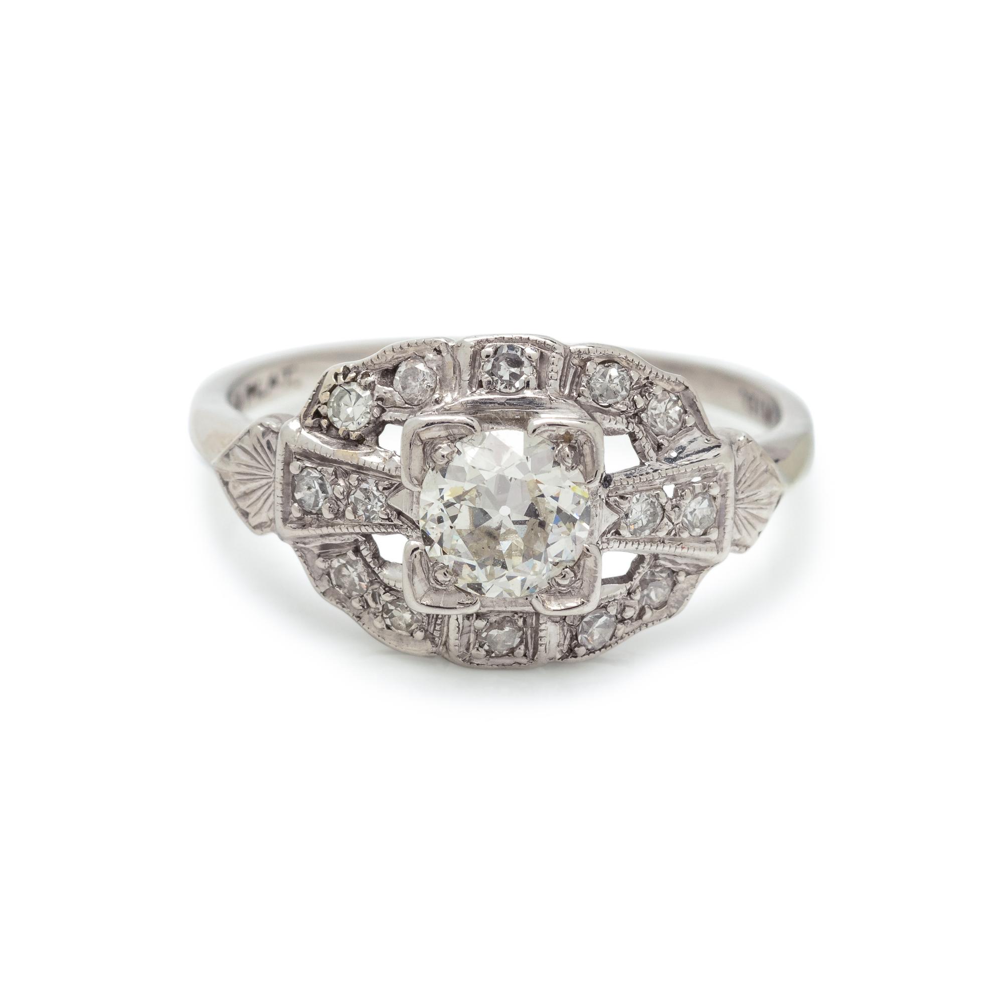 DIAMOND RING