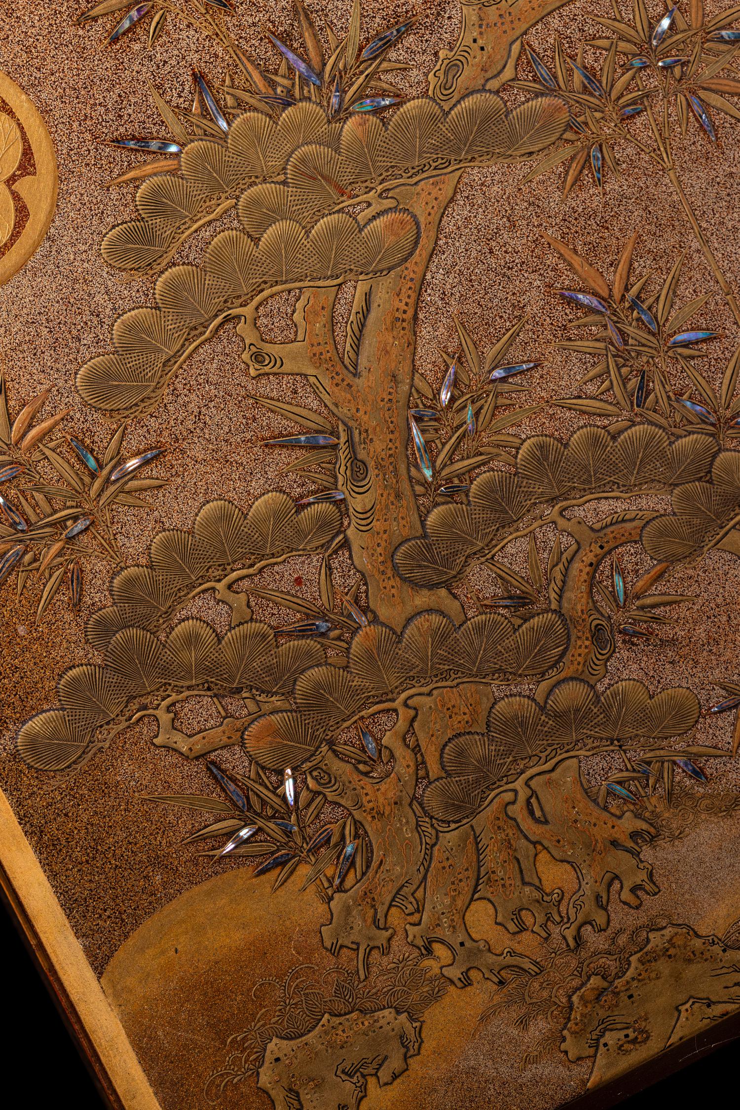 A Large Japanese Gold Lacquer Stationary Covered Box, Bunko