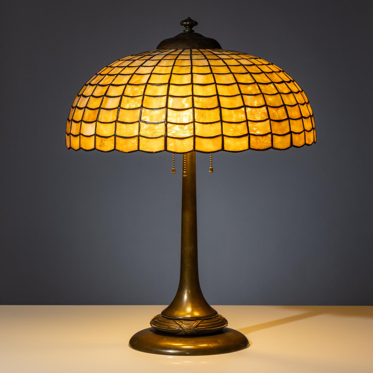Table lamp