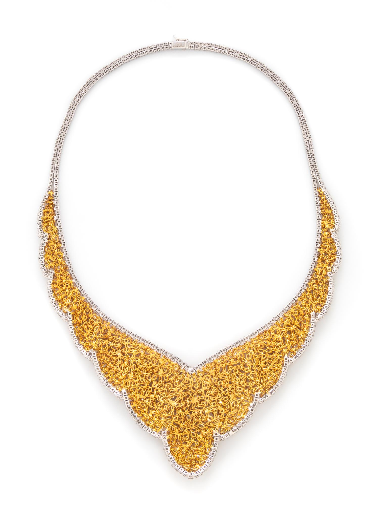 DIAMOND AND COLORED DIAMOND NECKLACE