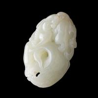 Four Chinese Celadon and White Jade Carvings, 20th Century 近代 青白玉把件四枚