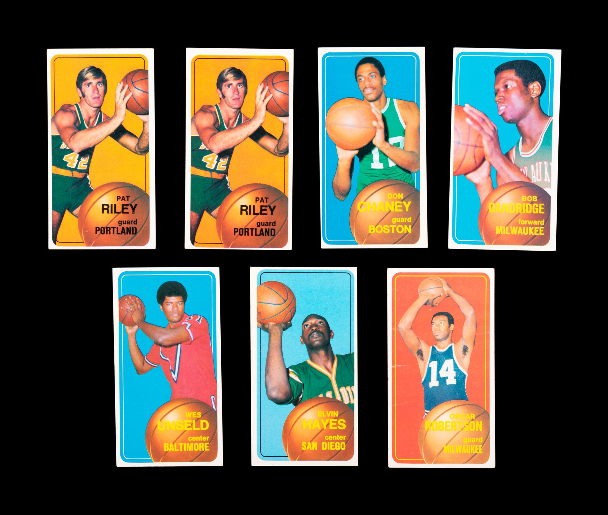 A Group of 200 1970-71 Topps Basketball Cards Including Hall of Famers and Rookies,