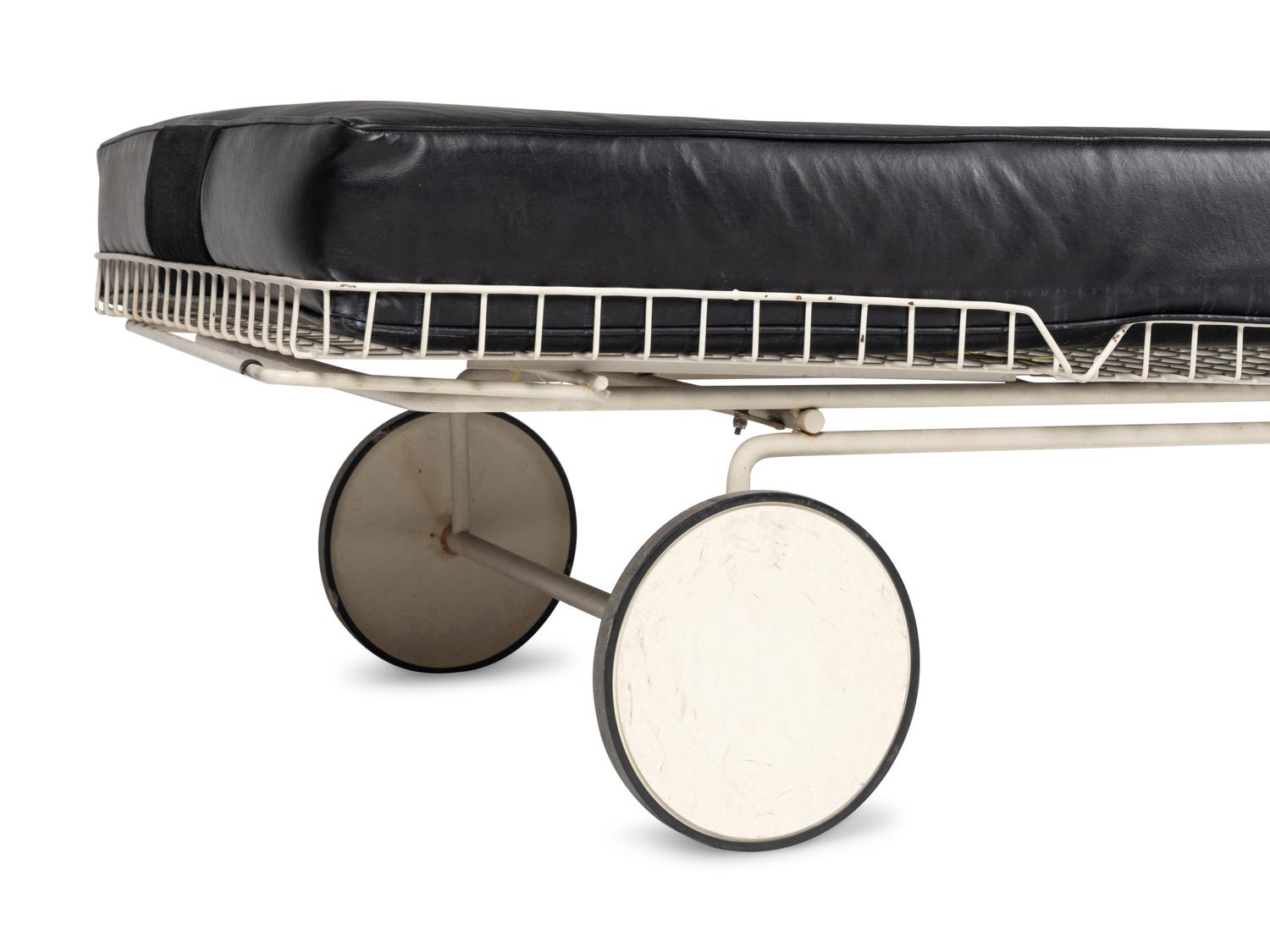 Daybed, model 715 Knoll International, USA