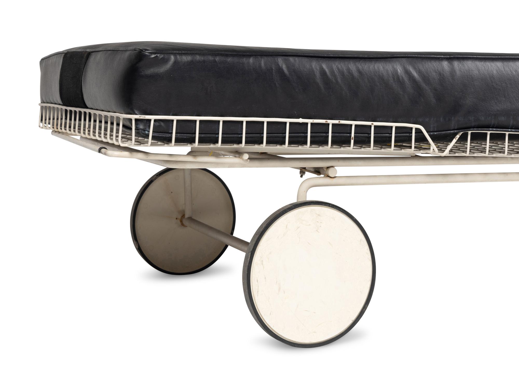 Daybed, model 715 Knoll International, USA