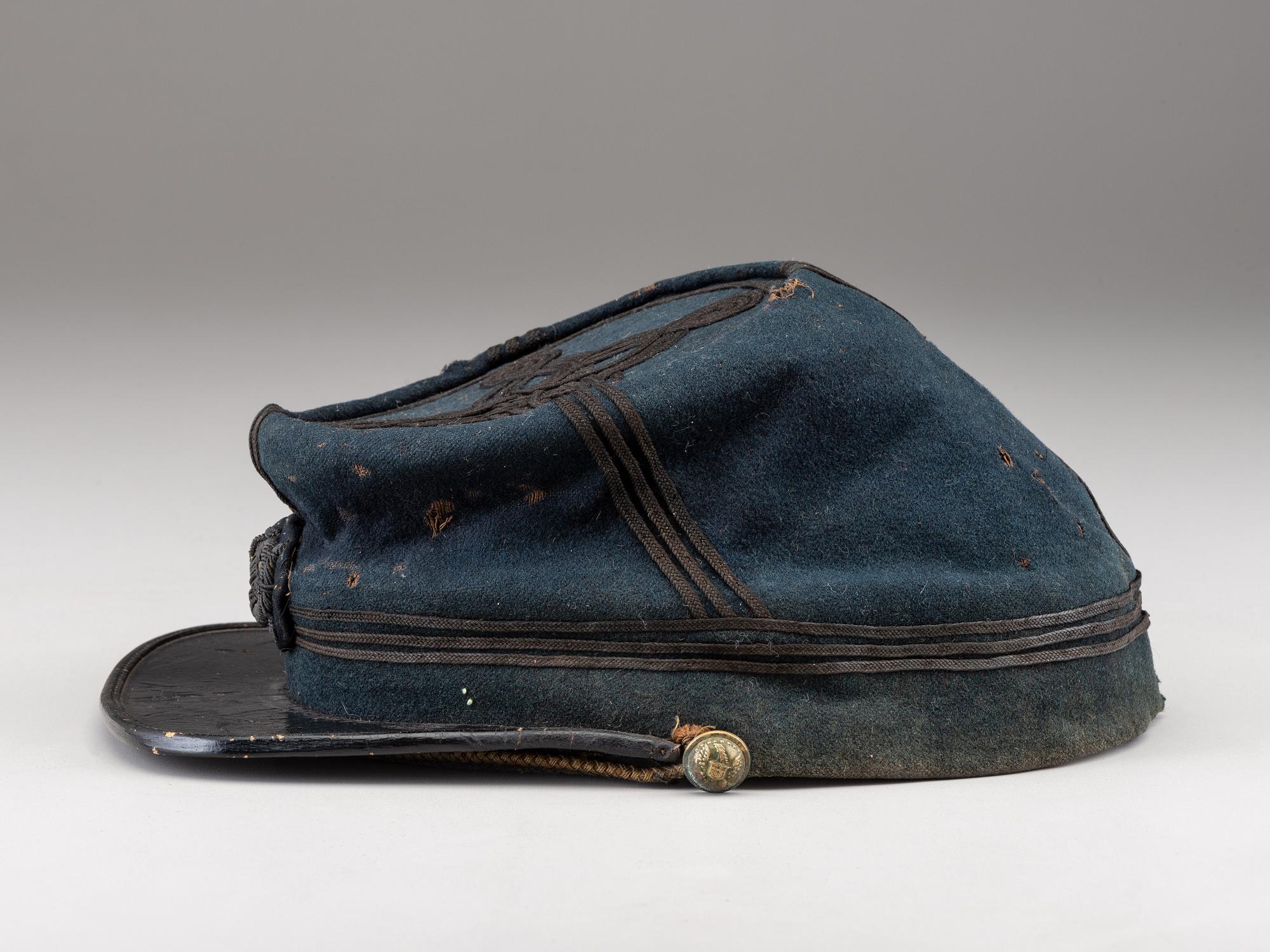 [CIVIL WAR]. Chasseur-style cap with 3rd regiment number and insignia and officer's sash.