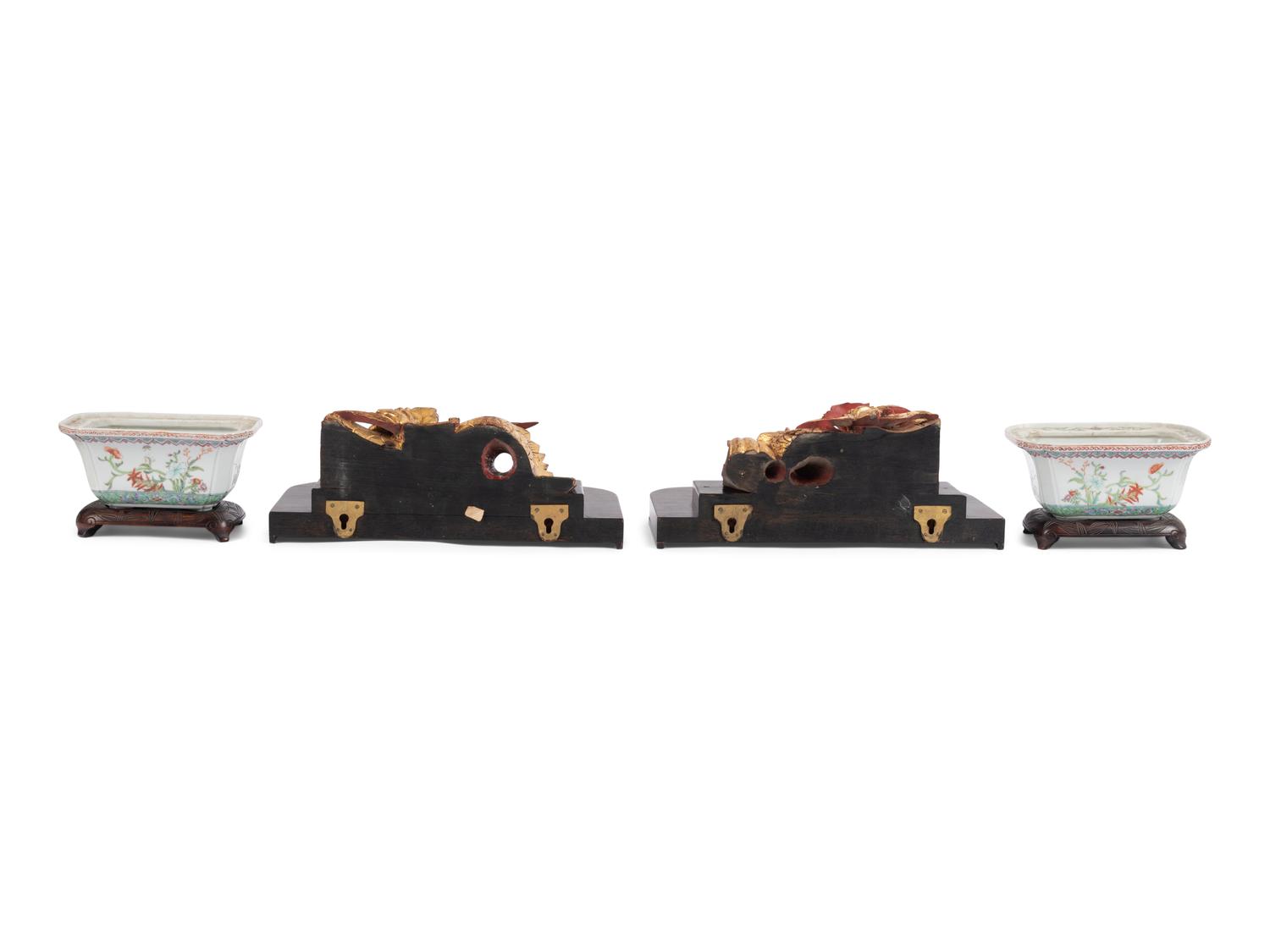 A Pair of Chinese Export Porcelain Jardinières and a Pair of Chinese Giltwood Brackets