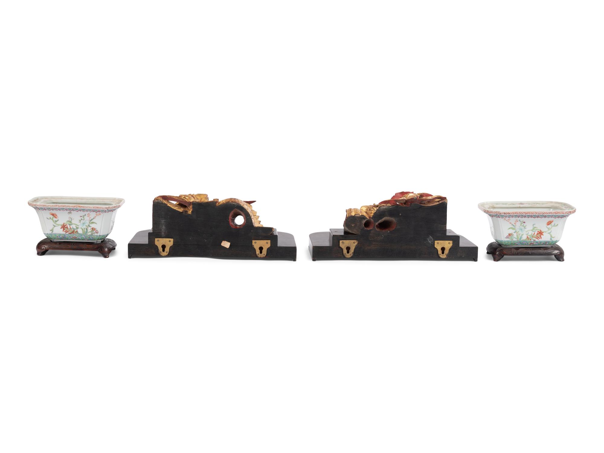 A Pair of Chinese Export Porcelain Jardinières and a Pair of Chinese Giltwood Brackets