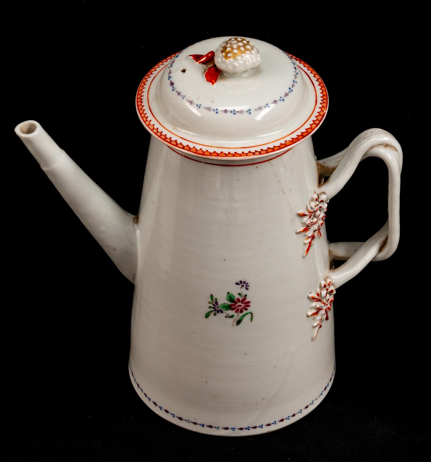 A Chinese Export Porcelain Assembled Part Tea Service