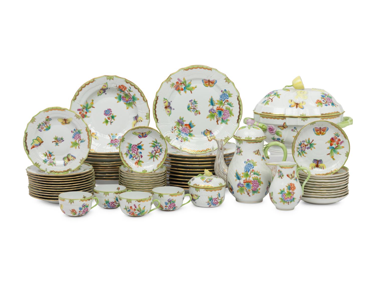 A Herend Queen Victoria Porcelain Dinner Service