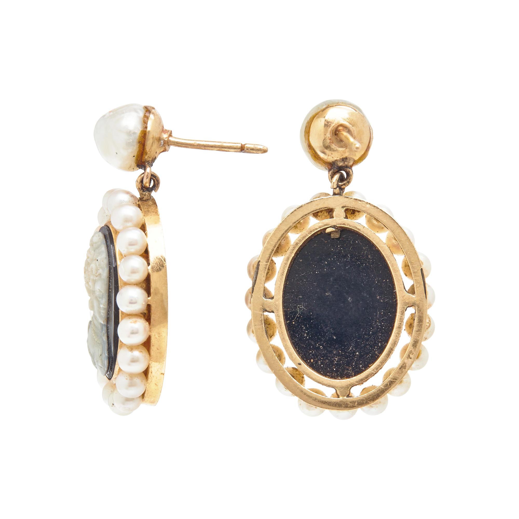 COLLECTION OF HARDSTONE CAMEO JEWELRY
