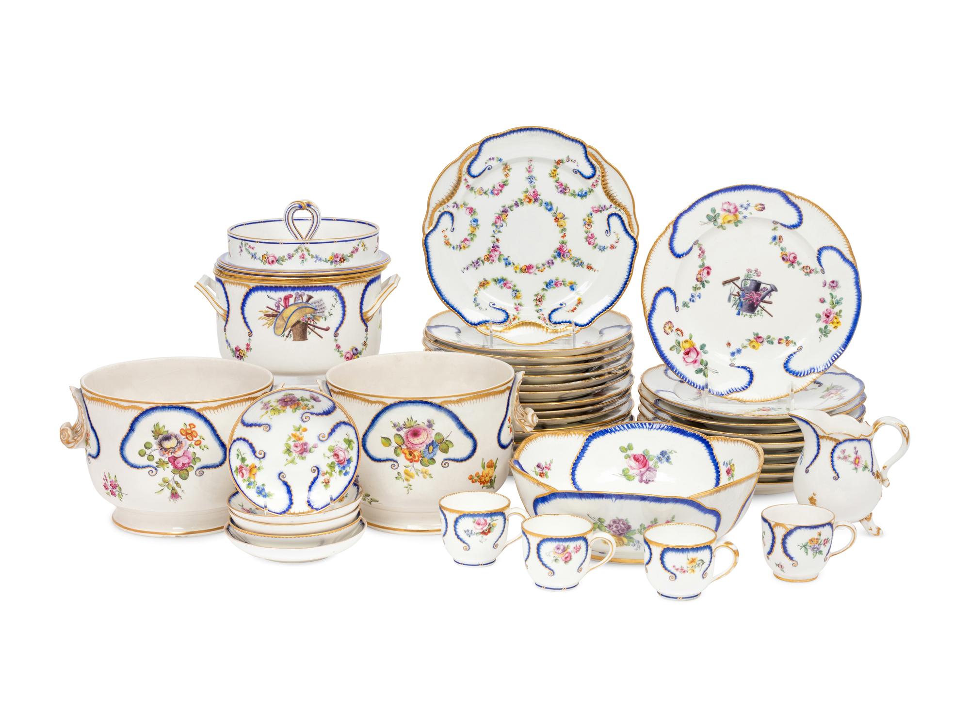 An Assembled Sèvres Feuille-de-Choux Porcelain Part Service Painted with Trophies