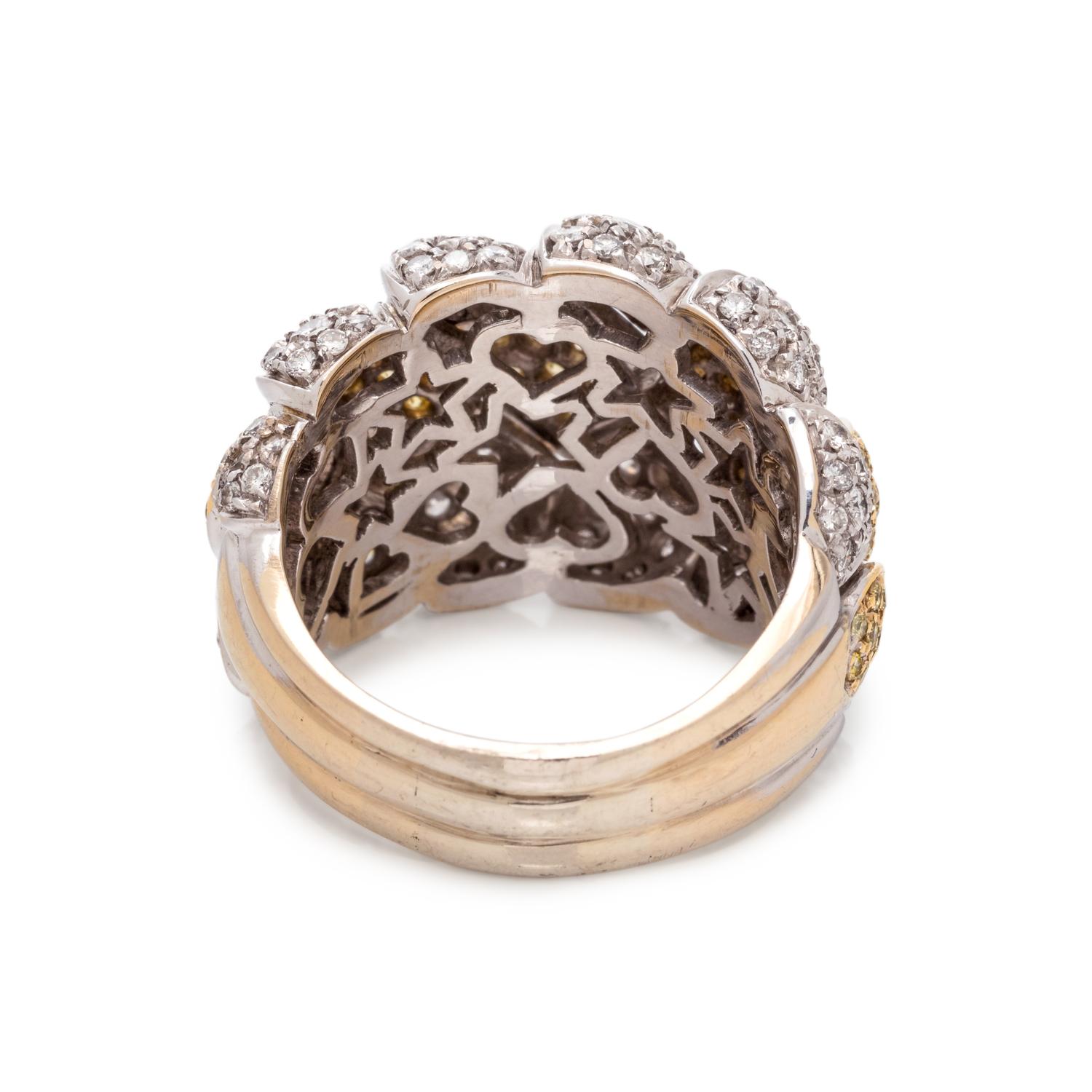DIAMOND AND COLORED DIAMOND RING