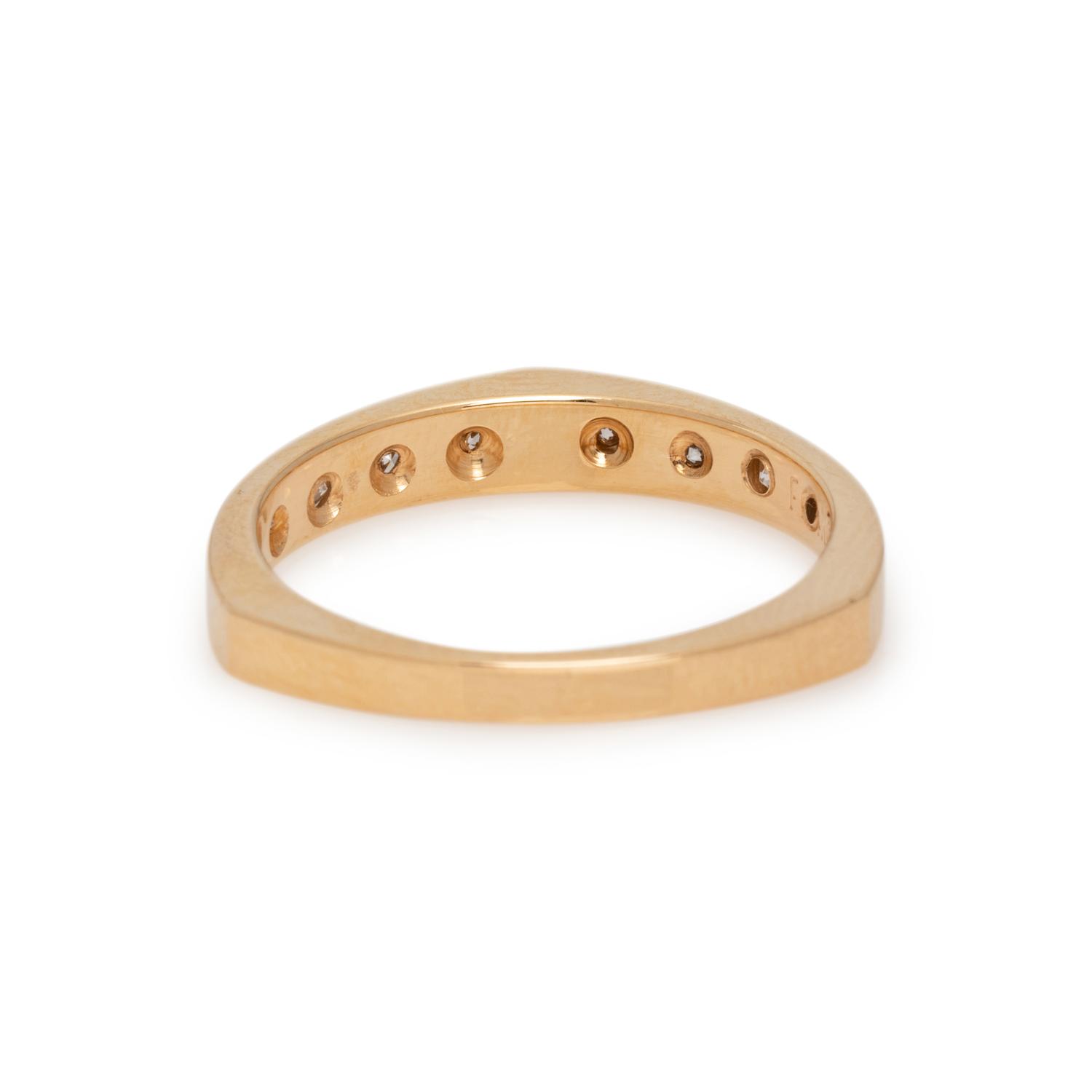 YELLOW GOLD AND DIAMOND RING