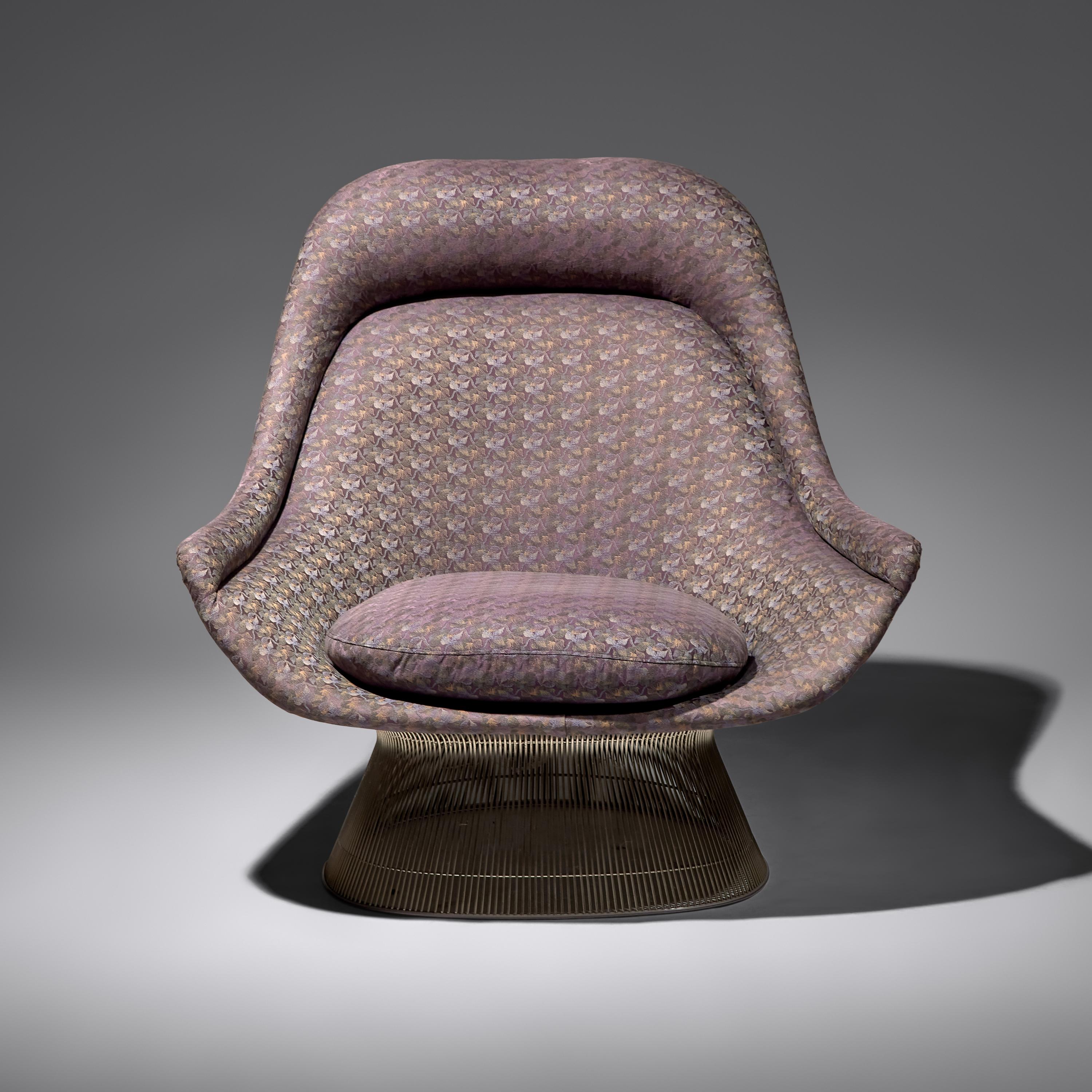 Pair of Easy Lounge Chairs, model 1705 and one ottoman, Model 1705y, for Knoll International USA, 1966/1980