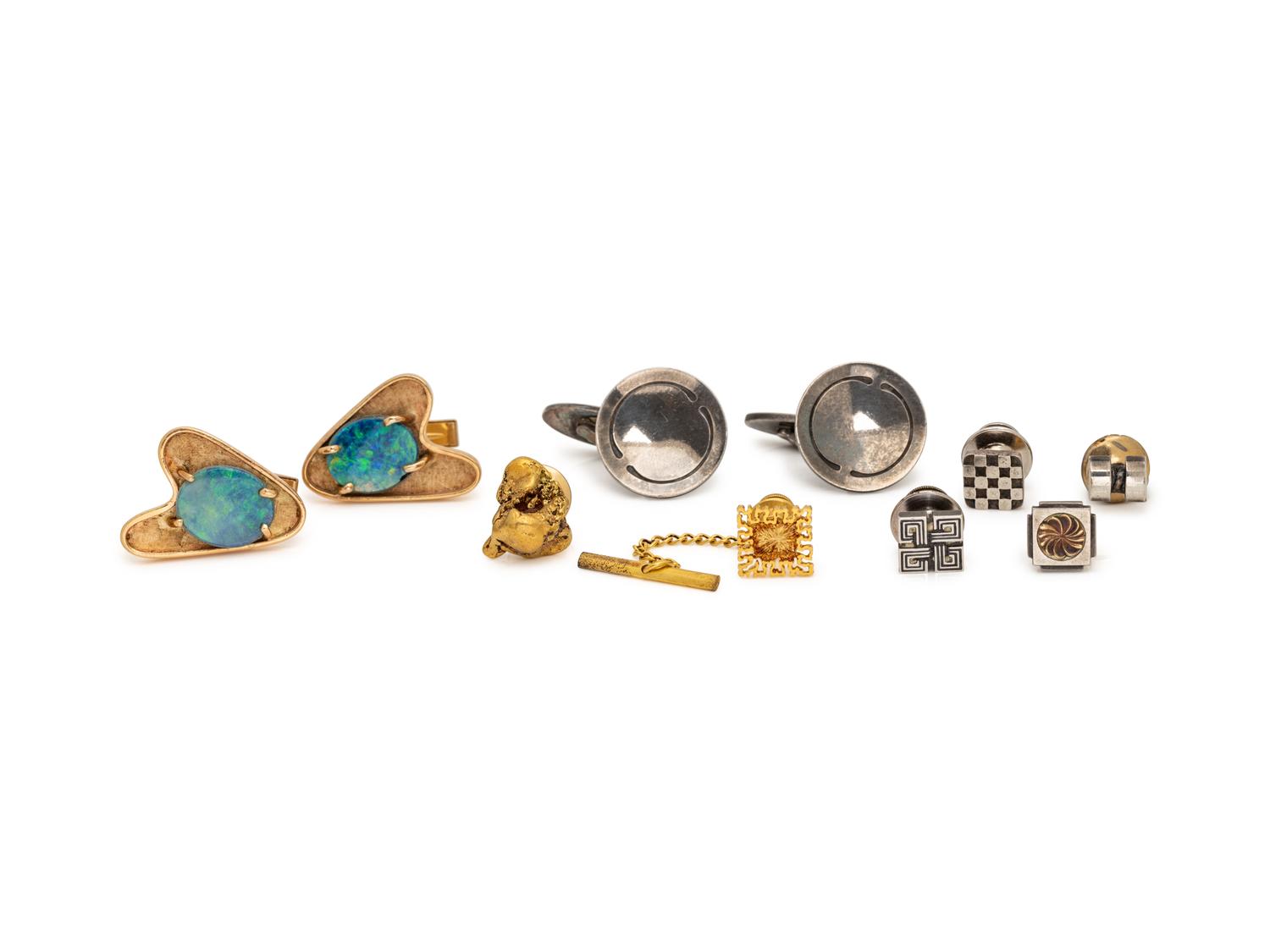 COLLECTION OF GENTLEMAN'S JEWELRY