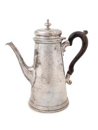 A Queen Anne Style Silver Lighthouse Coffee Pot — Graff, Washborne & Dunn, New York, 1899-1961