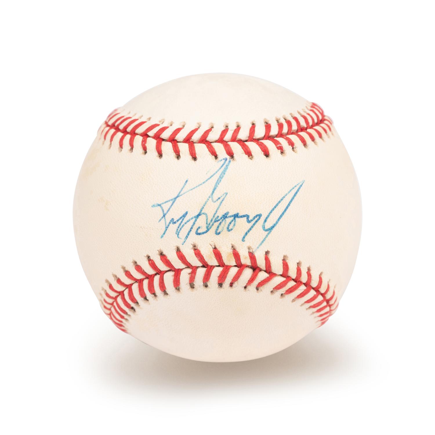 A Ken Griffey Jr. Early Career Era Signed Autograph Baseball (Beckett Authentication Services Certified),