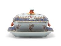 A Chinese Export Tureen, Cover and Stand, Late 18th to 19th Century