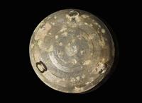 A Chinese bronze tripod vessel and cover, Dui, Eastern Zhou dynasty 青銅敦一件 東周