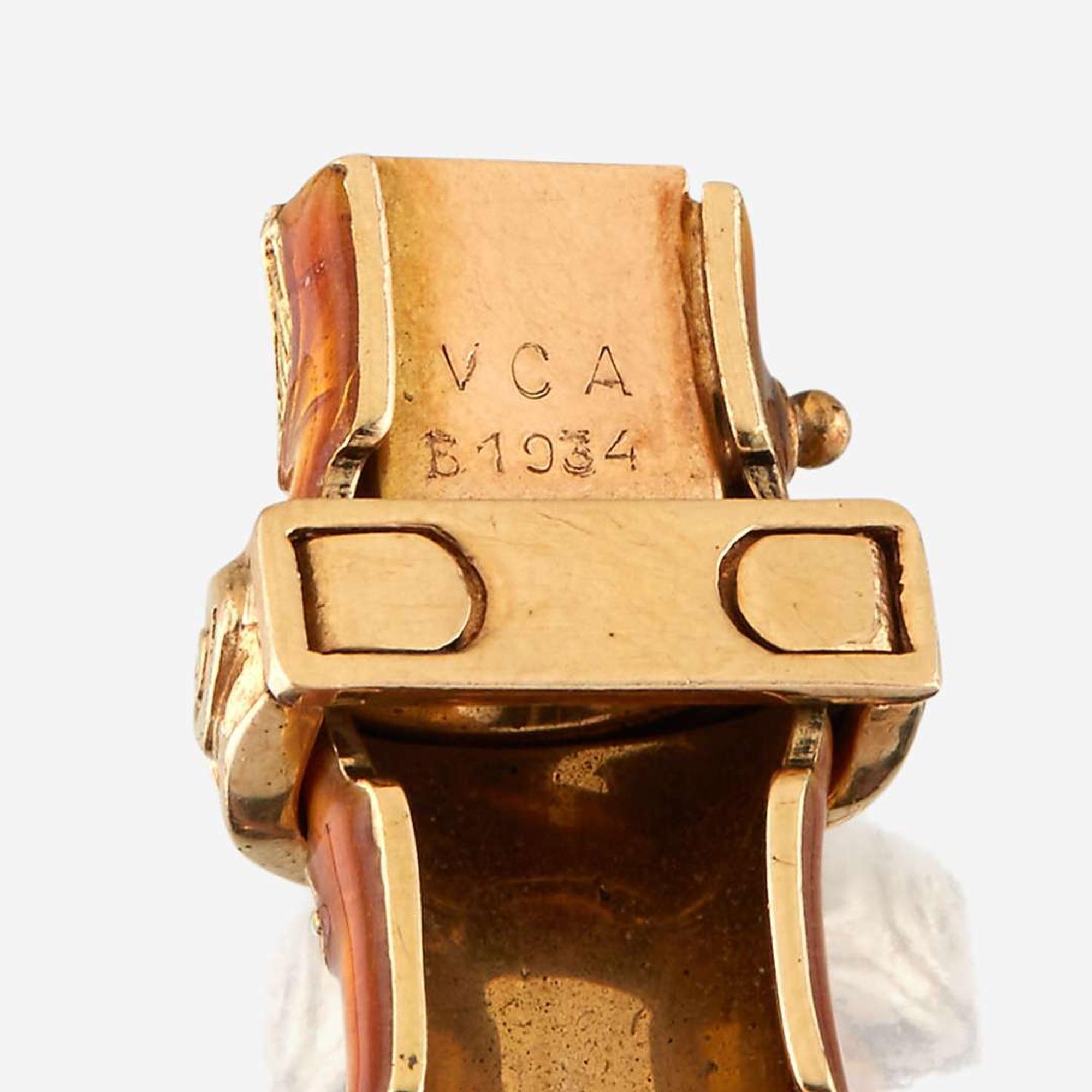 An eighteen karat gold and enamel bracelet, Van Cleef & Arpels