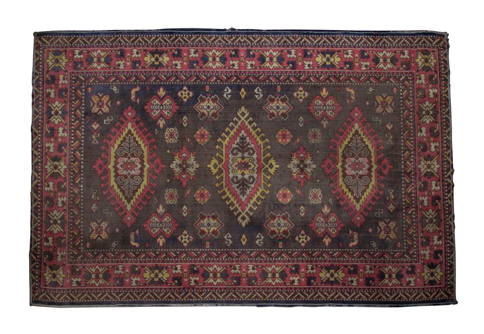 A Heriz Wool Rug 4 feet 3 inches x 6 feet 4 inches.