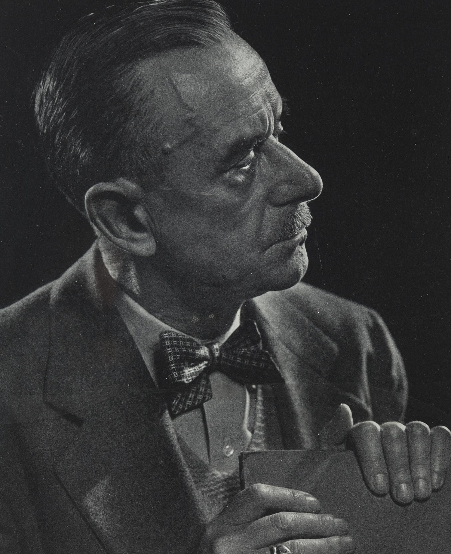 MANN, Thomas. Typed letter signed ("Thomas Mann"), to Corporal Charles Nelson. Pacific Palisades, California, 16 October 1944. 1 page, 4to, visible area 203 x 179 mm, matted and framed with a photographic portrait of Mann, unexamined out of frame, creased.