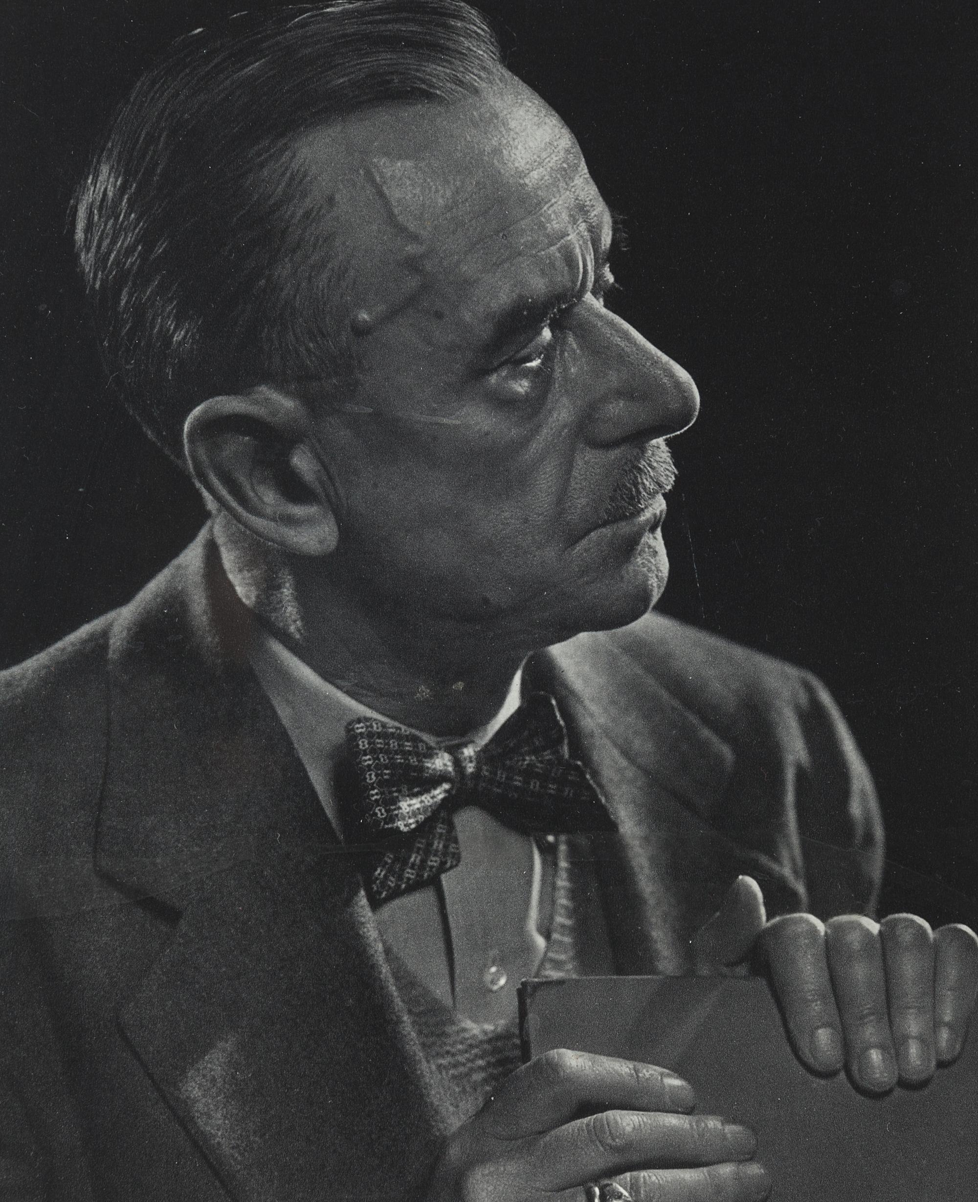 MANN, Thomas. Typed letter signed ("Thomas Mann"), to Corporal Charles Nelson. Pacific Palisades, California, 16 October 1944. 1 page, 4to, visible area 203 x 179 mm, matted and framed with a photographic portrait of Mann, unexamined out of frame, creased.