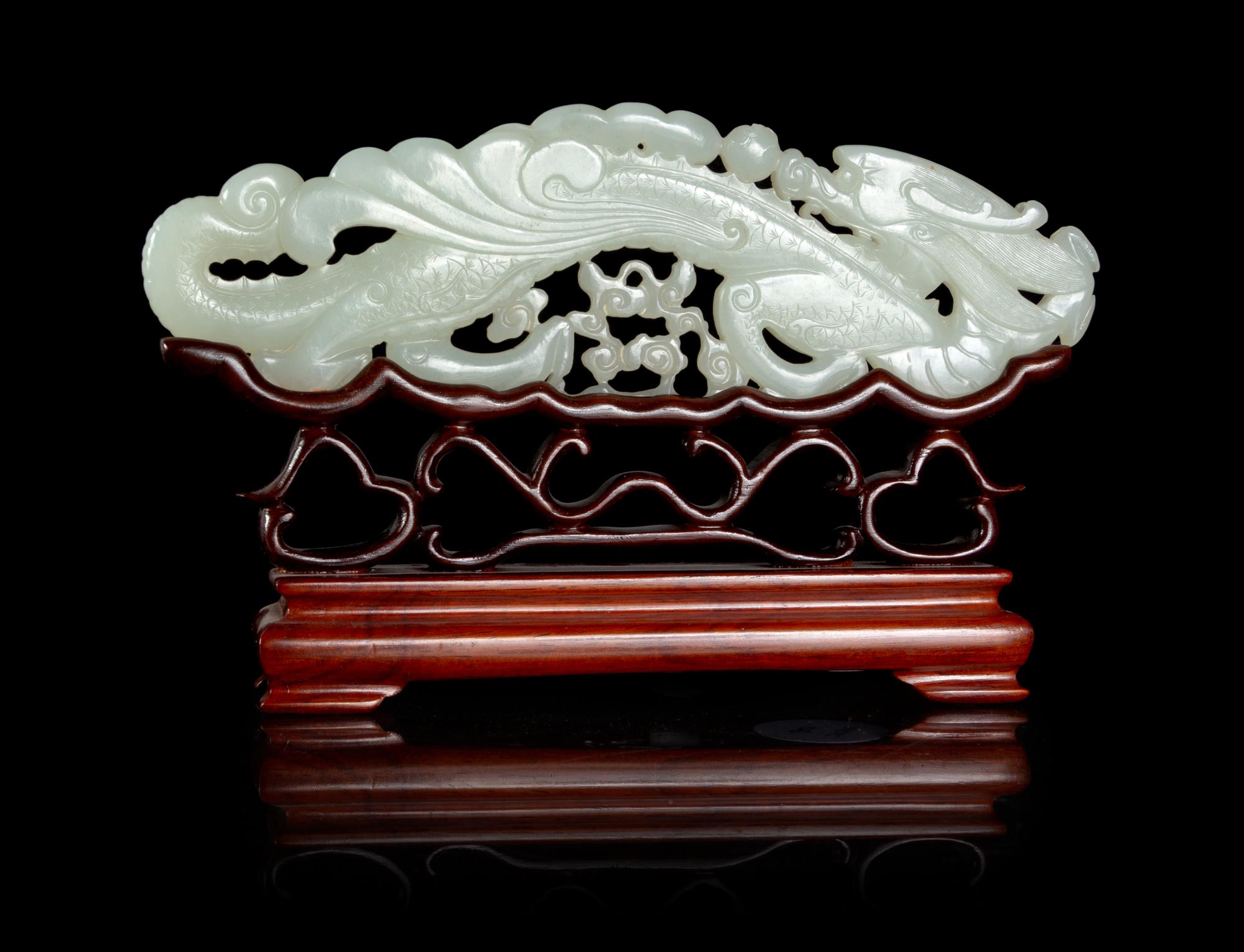 A Large White Jade 'Dragon' Plaque
