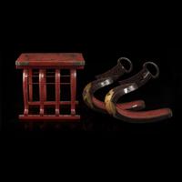 A pair of Japanese lacquered stirrups and a Negoro-style red-lacquered stand 日本漆器马扎及马镫一对 Edo to Meiji period ?????