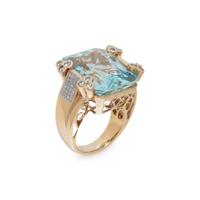 AQUAMARINE AND DIAMOND RING