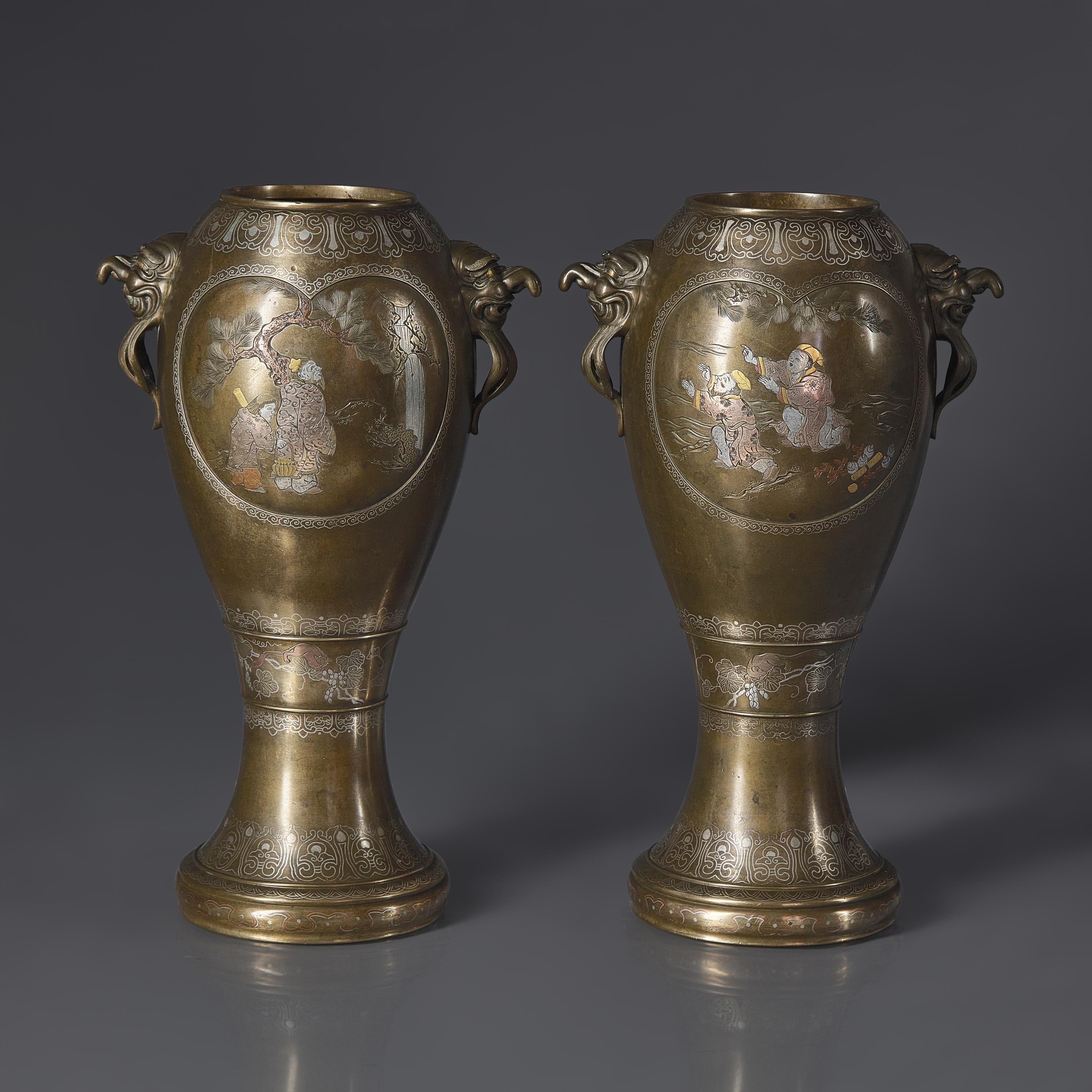 A Pair of Japanese Kaga Style Mixed Metal-Inlaid Bronze Vases, Meiji Period — 日本明治時期 銅瓶一對