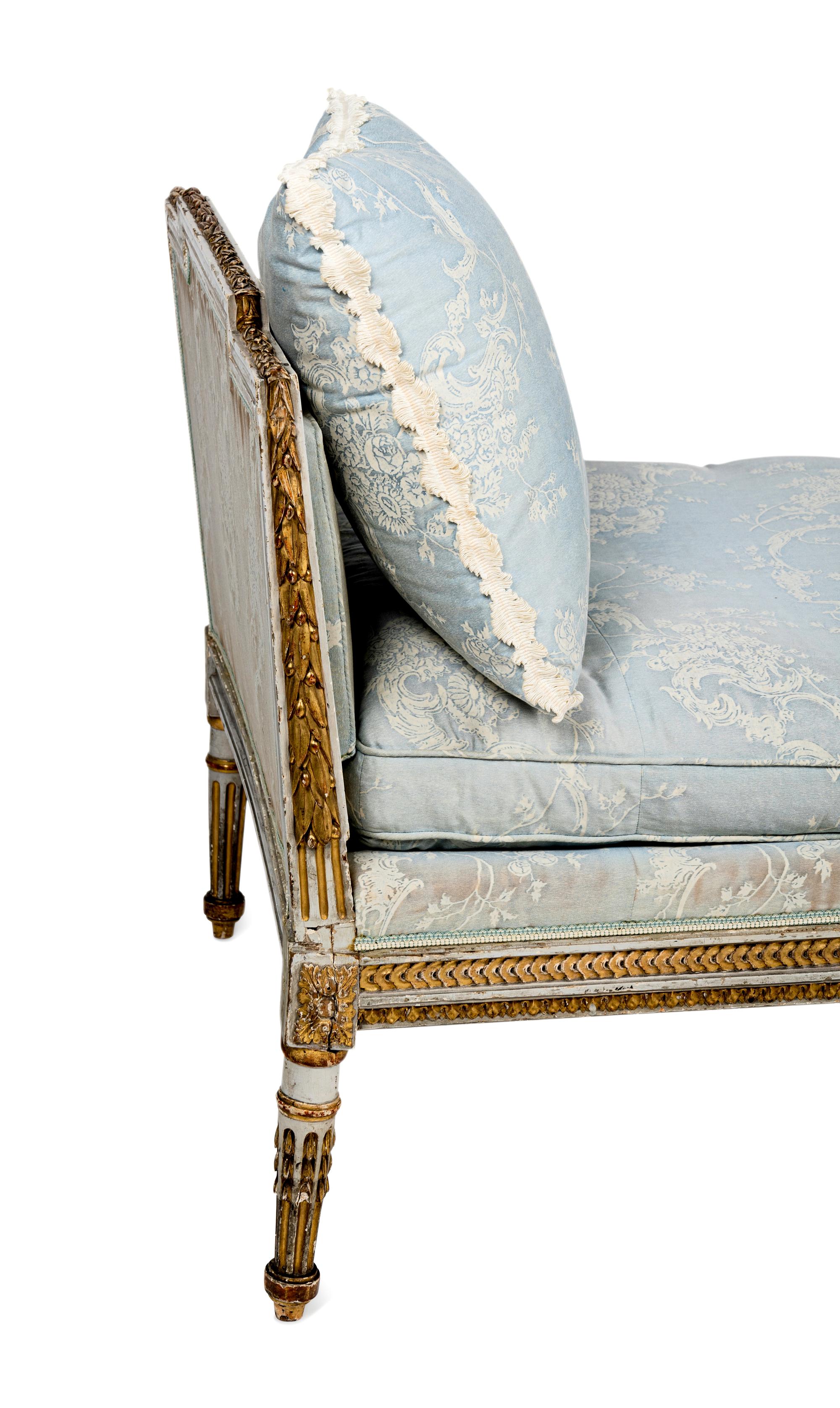 A Louis XVI Grey-Painted and Parcel-Gilt Lit du Jour