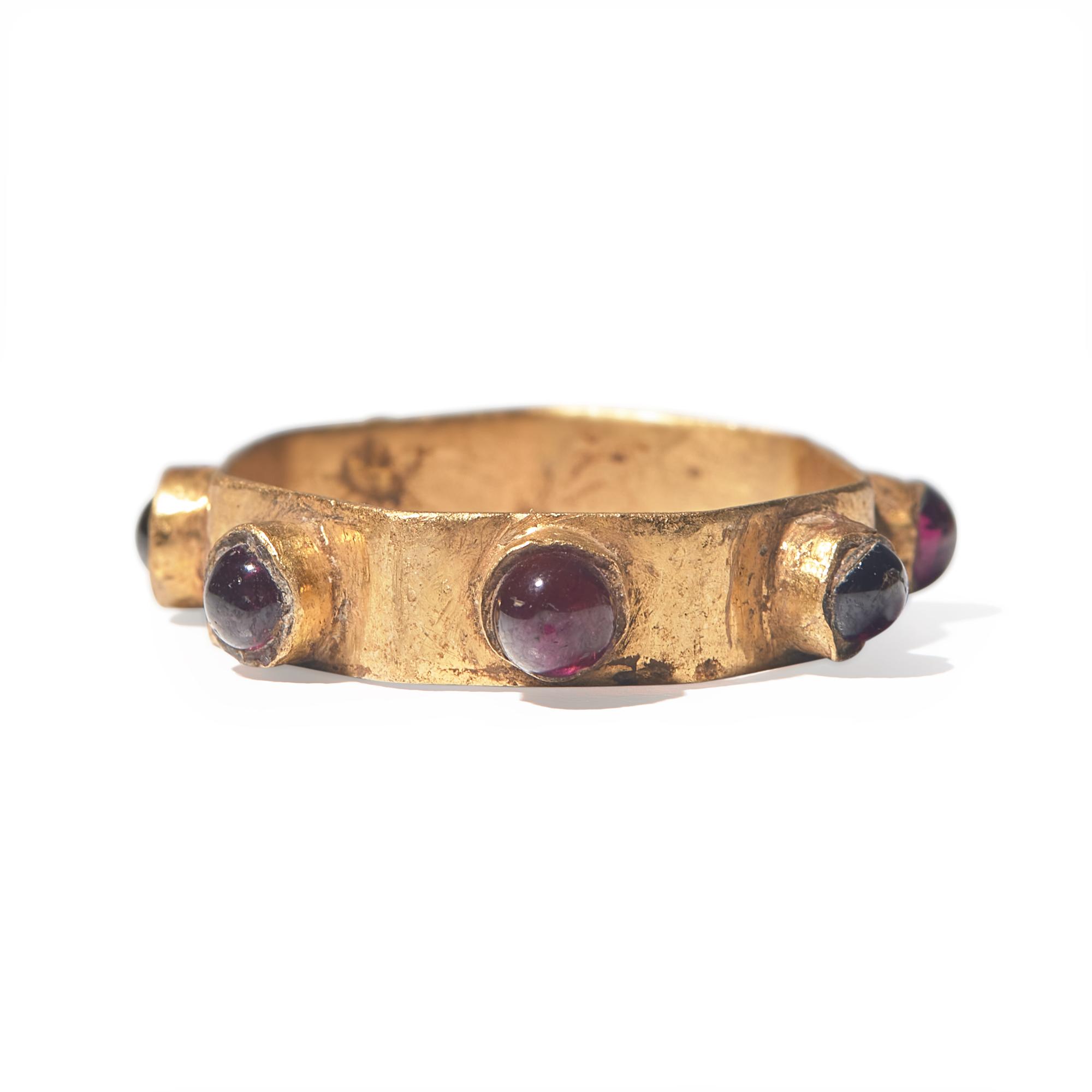 A Roman Gold and Garnet Finger Ring