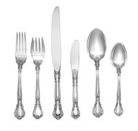 An American Silver Flatware Service, Gorham Mfg. Co., Providence, RI, Chantilly pattern, comprising: 8 luncheon knives 12 butter spread
