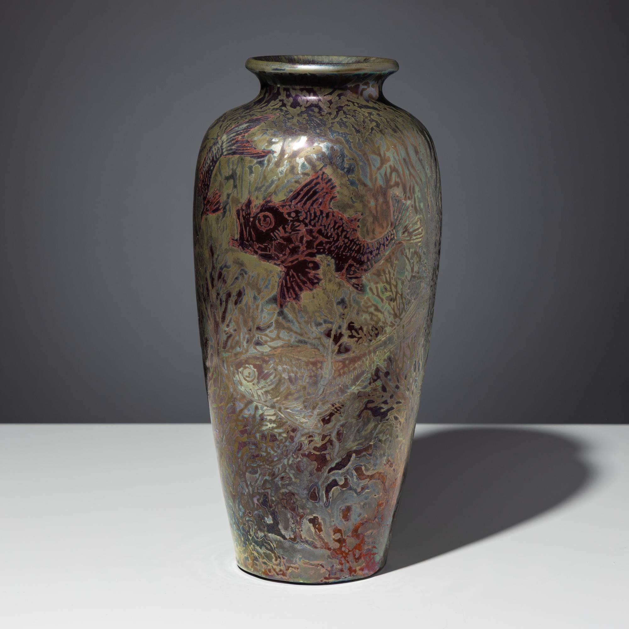 Superb iridescent marine vase