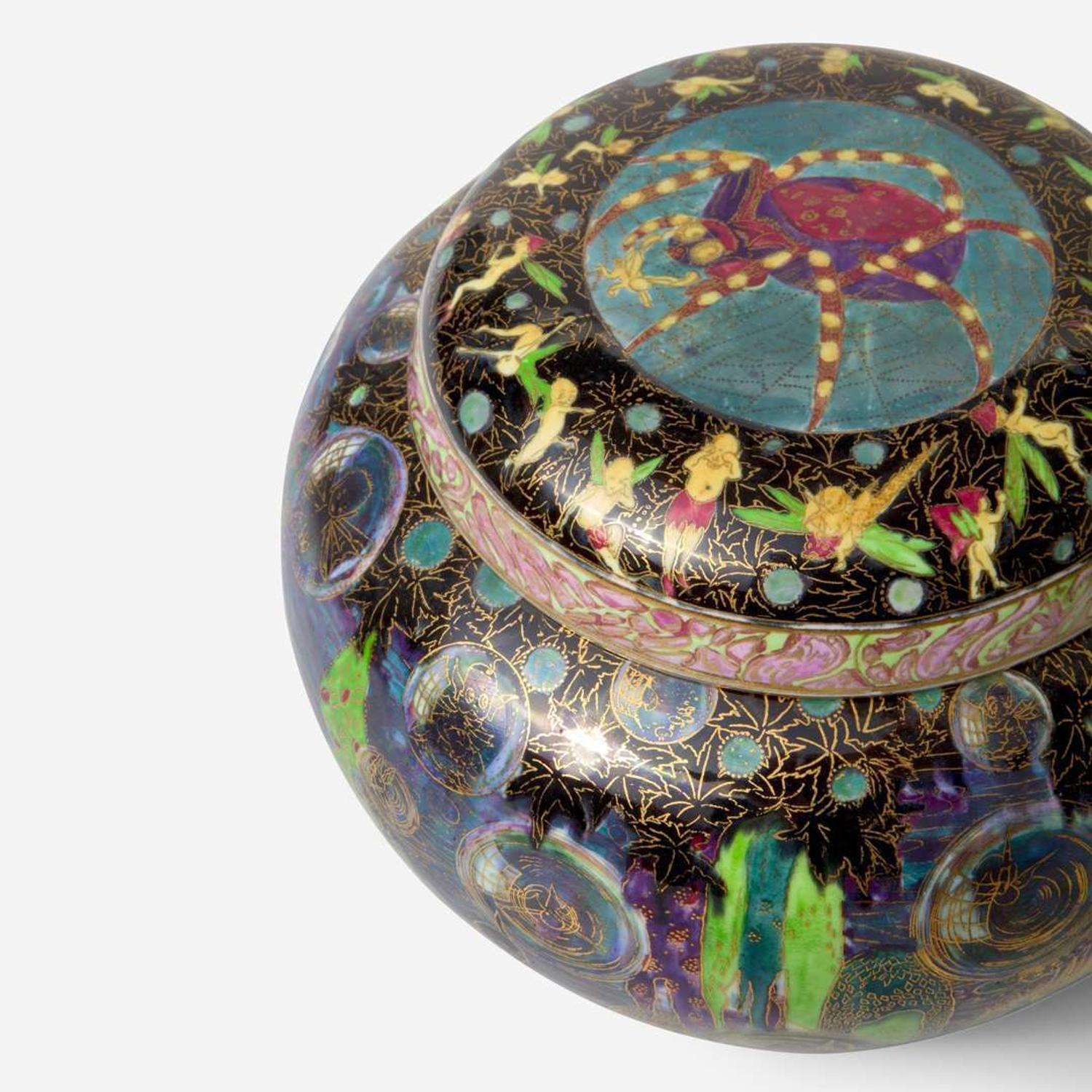 A Wedgwood Fairyland Lustre "Bubbles II" Malfrey Pot UK, 1920s