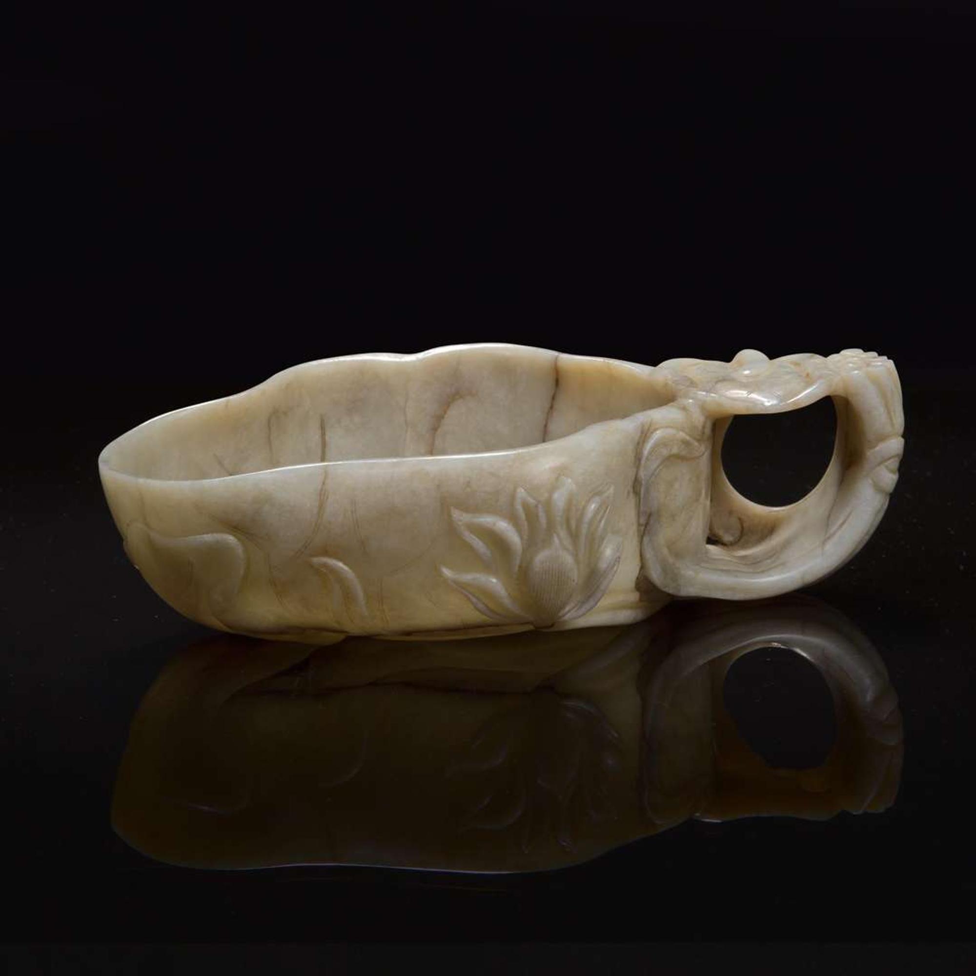 A Chinese creamy-white jade "Lotus Leaf" coupe 白玉荷叶形水盂 Ming/Qing dynasty ???