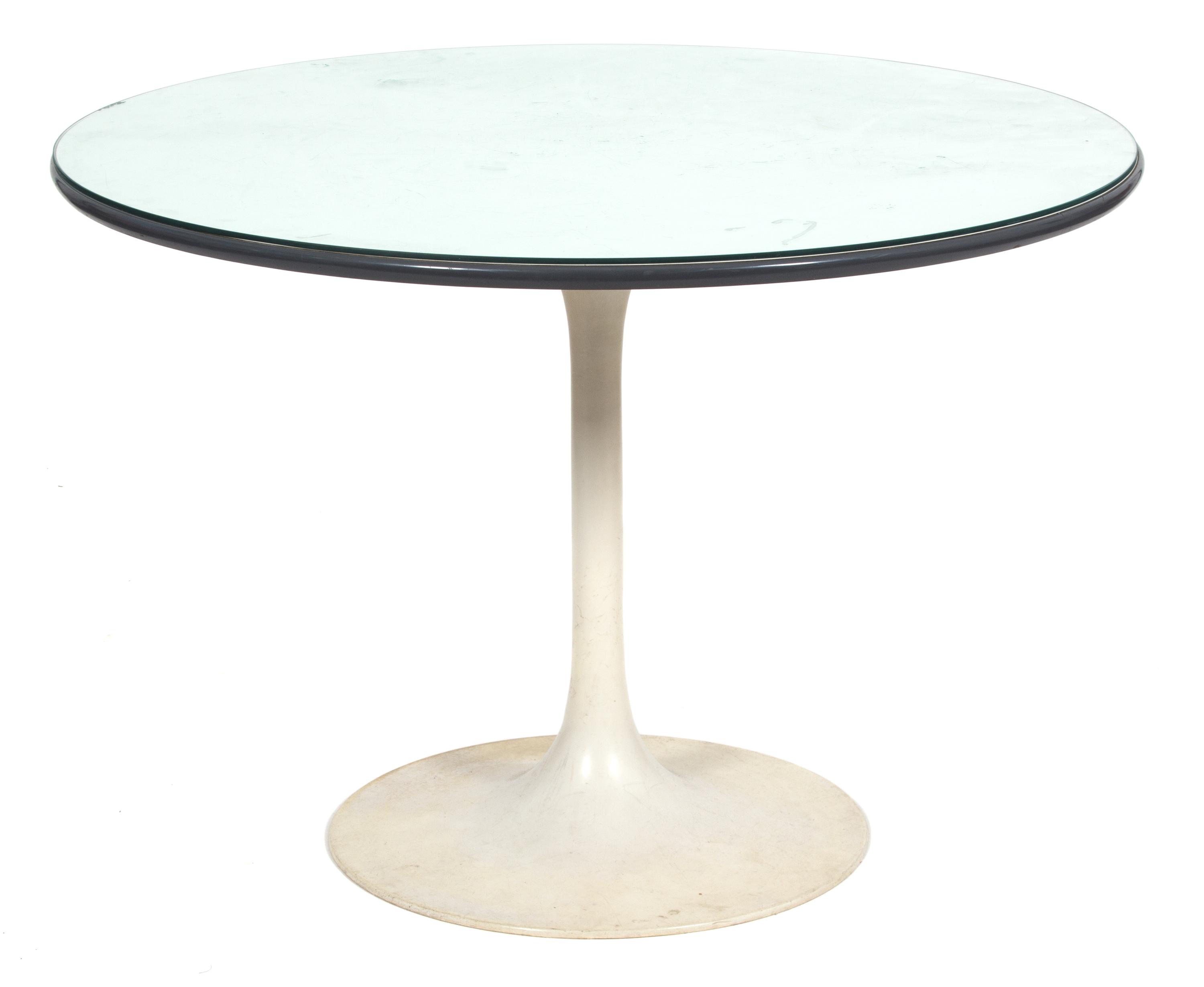 A Burke Tulip Table and Four #103 Fiberglass Chairs Table height 29 x diameter 42 inches. — MID 20TH CENTURY