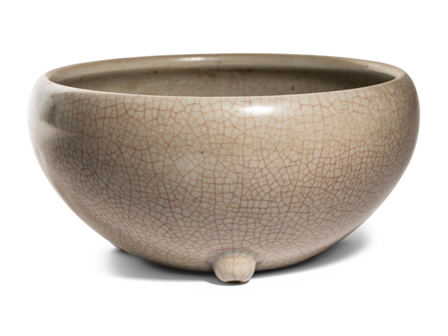 A Chinese Ge- Type Glazed Porcelain Tripod Censer