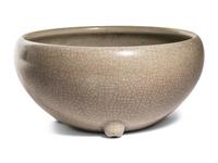 A Chinese Ge- Type Glazed Porcelain Tripod Censer