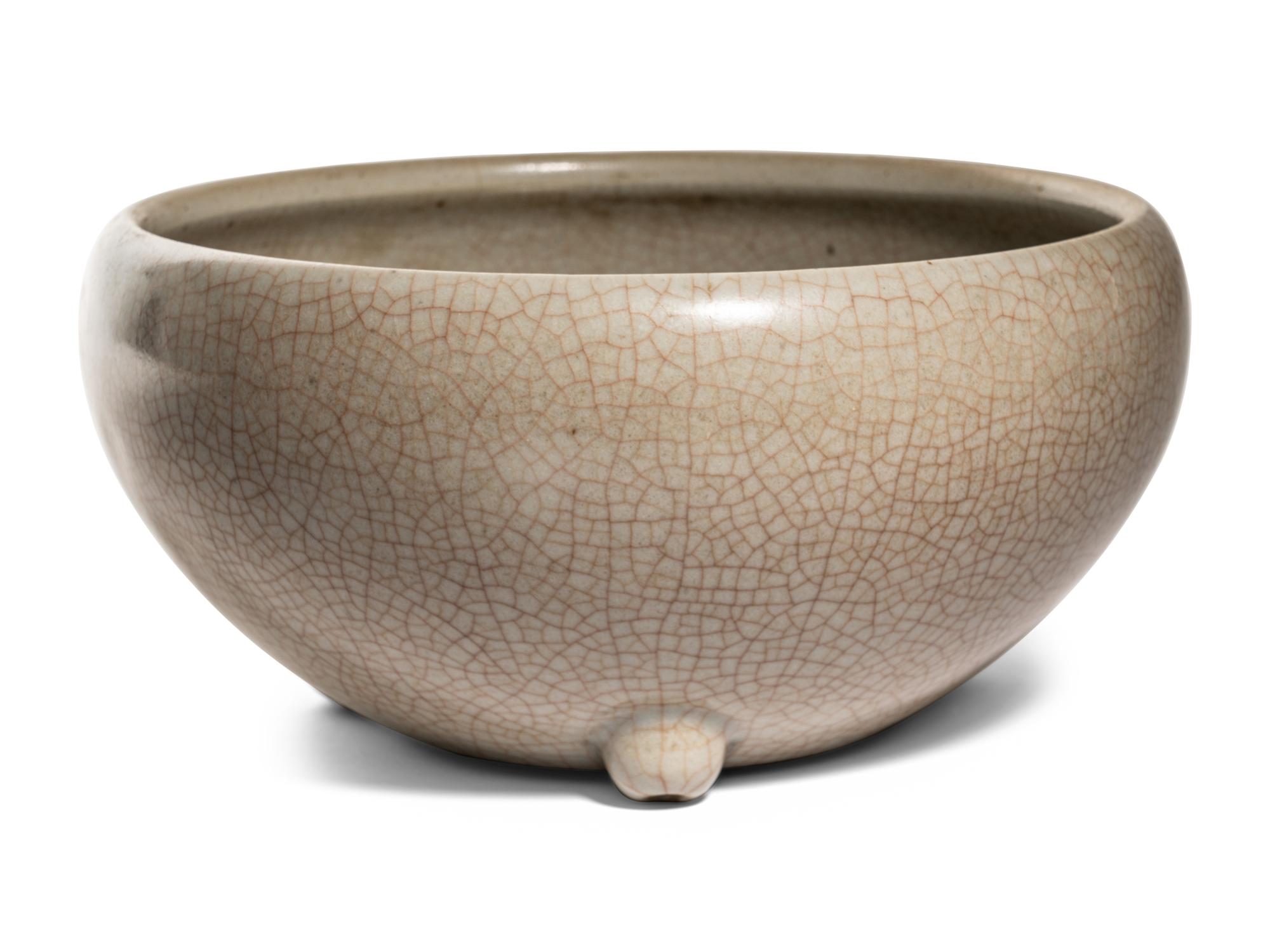 A Chinese Ge- Type Glazed Porcelain Tripod Censer