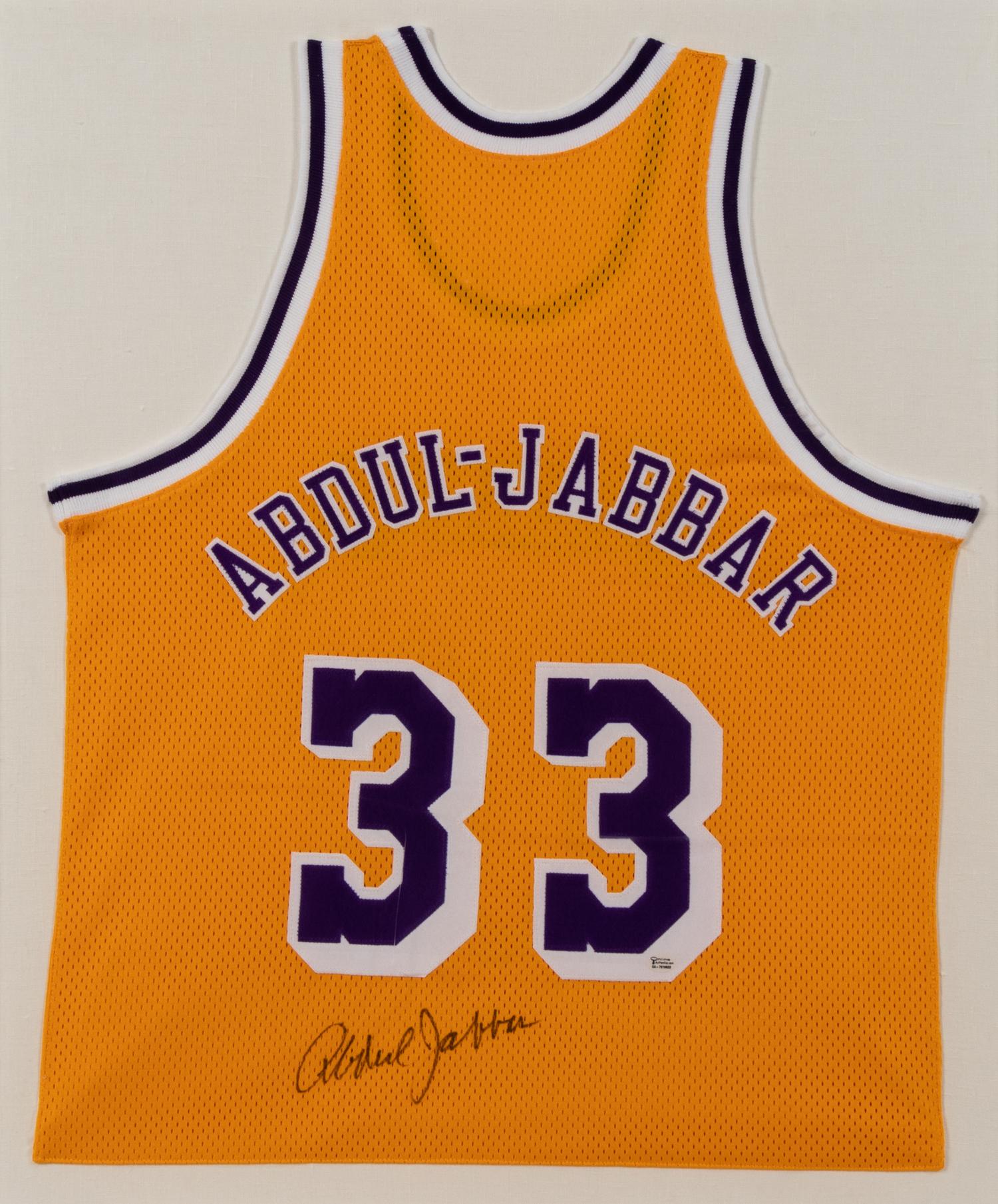 A Kareem Abdul-Jabbar Los Angeles Lakers Signed Autograph Jersey Display (Online Authentics Hologram),